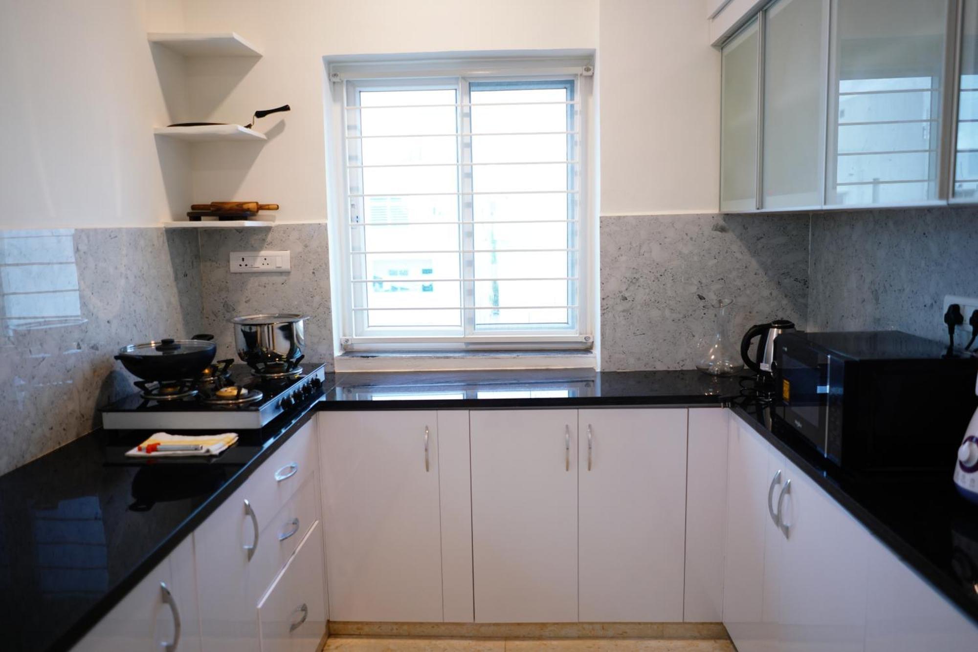 Enkay Service Apartments Kondapur  Eksteriør billede